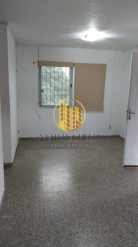 Apartamento De 2 Dormitorios En Alquiler, San Carlos