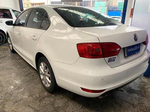 Jetta 2.0 Automático - Montes Car