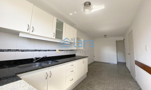 Imagen 9 de 13 de Apartamento En Alquiler / Cordón - Inmobiliaria Lars