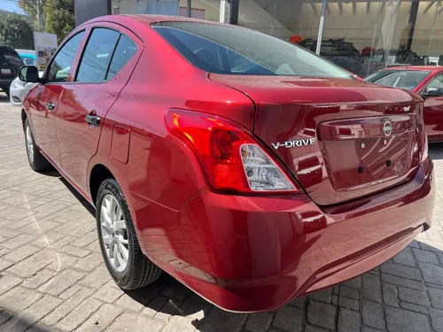 Nissan V-Drive 1.6 Mt A/C Audio