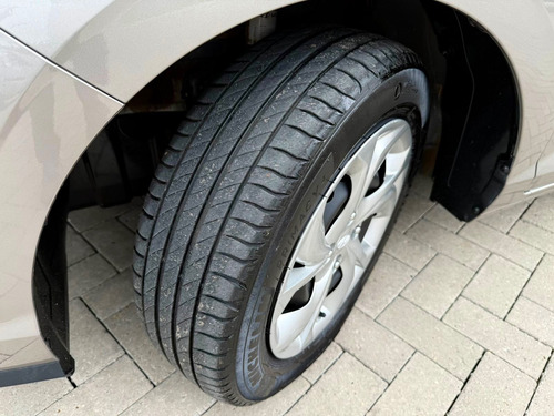 Hyundai HB20S Comfort Plus 1.0 Flex 12V Mec.