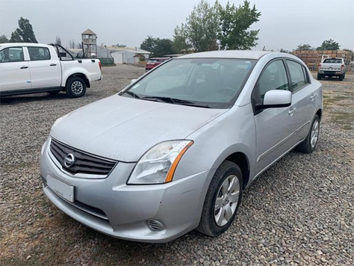Nissan Sentra 2 2012