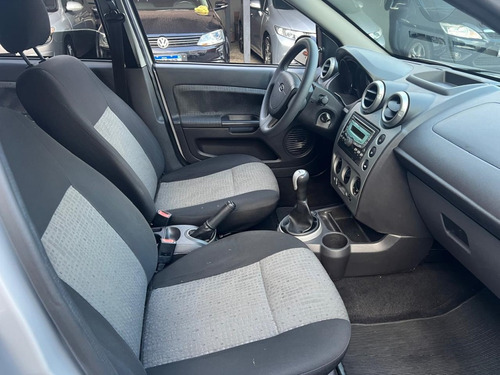 Ford Fiesta 1.6 MPI CLASS SEDAN 8V FLEX 4P MANUAL