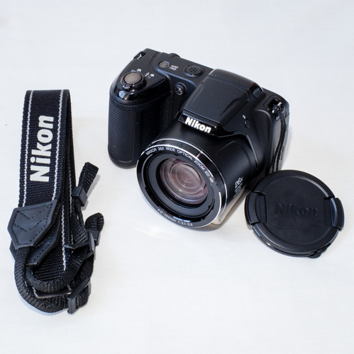 Cámara Nikon Compacta Avanzada Coolpix L320 Color Negro Negro (Usado)