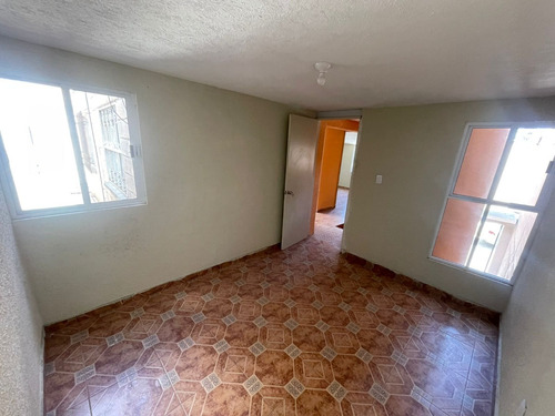 Venta De Casa En Palmas 1, Ixtapaluca, 4 Recamaras, Amplia Y Con Buenos Terminados.