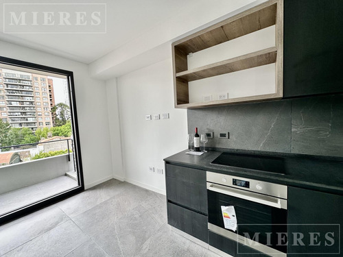 Venta De Excelente Depto. En Blvd. Sáenz Peña!