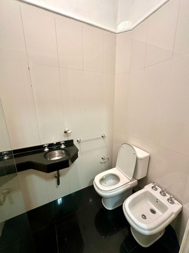 Espectacular Departamento 2 Dormitorios + Dependencia En Recoleta