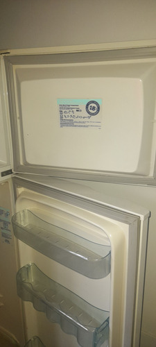 Heladera Con Freezer Electrolux 