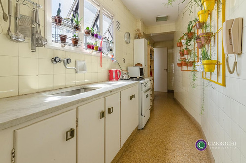 Imagen 17 de 30 de Quintana - Piso Alto - Luminoso Departamento Semipiso Con Balcón En Recoleta