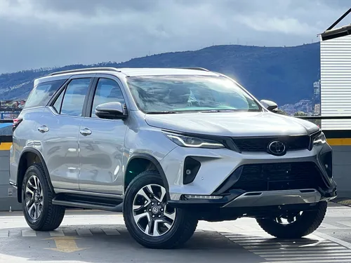 Toyota Fortuner 2.8 Diesel Srv 4X4 At