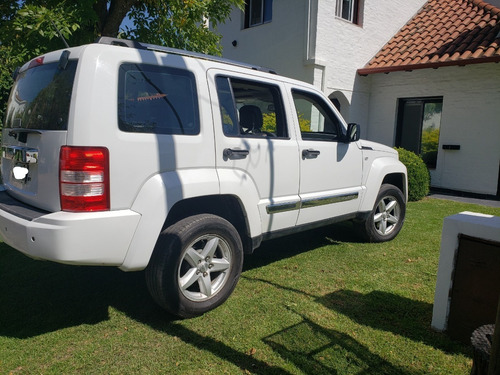 Jeep Cherokee Limited 2012 3.7v6 At