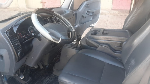 Kia 2700