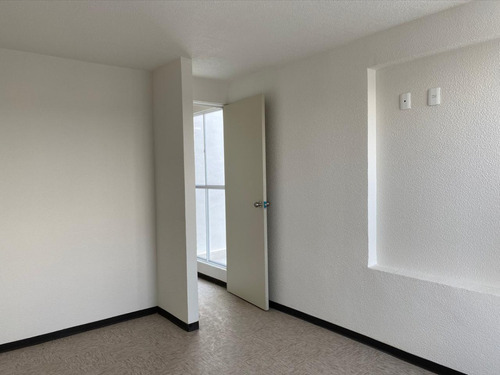 Casa Nueva En Tizayuca, Con Espacio Para Negocio En Planta Baja, 3 Recamaras Y 3 Baños.