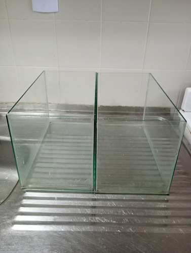 2 Peceras Rectangulares De Vidrio. Excelente Estado (Usado)