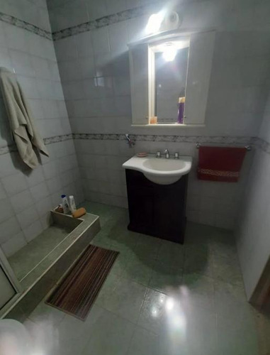 Casa En Venta - 2 Dormitorios 1 Baño - Cochera - 725mts2 - Mechita