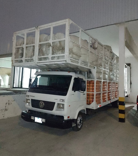 Camion Vw Worker Con Jaula Tinaquera.ideal Grandes Volumenes