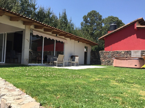 Imagen 1 de 14 de Casa En Venta En Cerro Gordo, Valle De Bravo