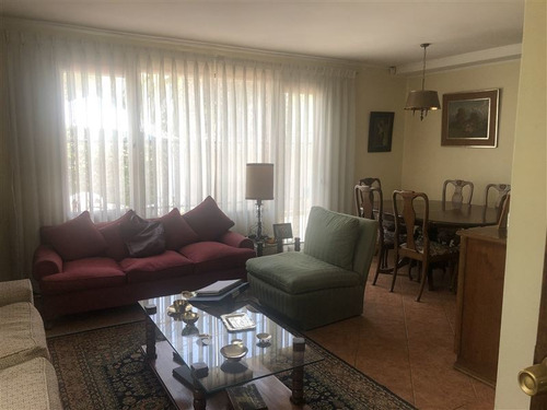 Imagen 18 de 27 de Casa En Venta En Las Condes