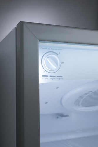 Vitrina Refrigeradora Indurama 380 L Luz Led! No Frost Color Blanco