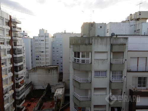 Imagen 17 de 19 de 2 Amb. A La Calle C/ Balcón Invertido | Excelente Estado | Reciclado A Nuevo