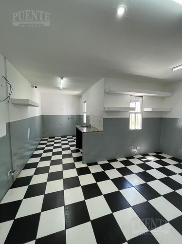 Imagen 4 de 17 de Galpon A La Venta Con Renta Sobre Avenida Dreyer Al 4500