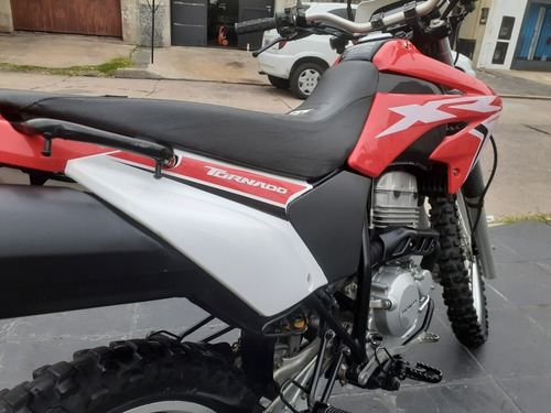 Honda Tornado 250
