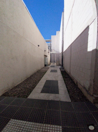 B° San Vicente . Pellegrini N 1400 . Semi Nuevo . 1 Dorm . Excelente Ubicacion