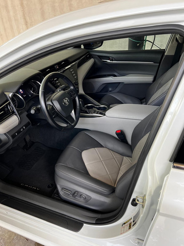 Toyota Camry 2.5 Xle Navegación At