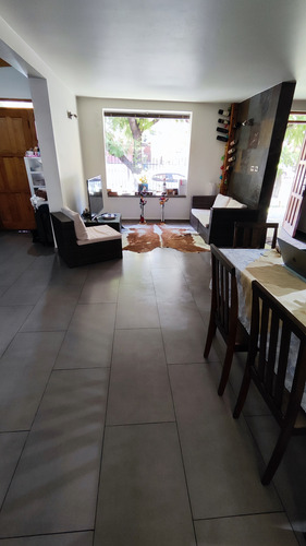 Casa El Olmo Peñalolén Amplio Dormitorio