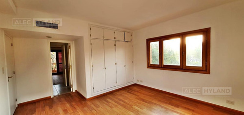 Imagen 24 de 30 de Casa 8 Ambientes En Venta En San Isidro, Acassuso, Vias/libert.