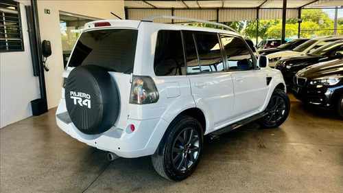 Mitsubishi Pajero TR4 2.0 Flex Automática 4x2 2015