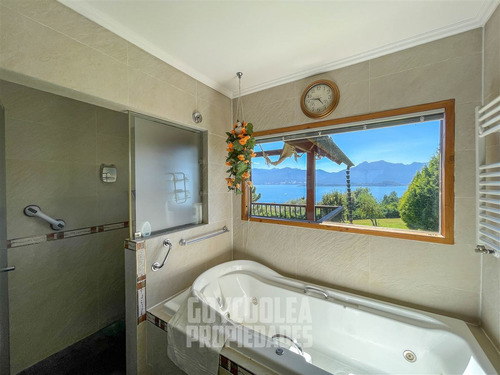 Casa En Venta En Pucón