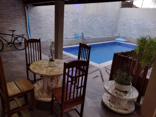 Imagem 4 de 30 de Maravilhosa Casa De 4/4 Sendo Uma Suíte, Varanda E Piscina No Jardim Das Margaridas - Pc38a01 - 70444349