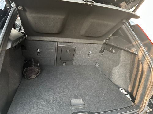 Volvo XC40 Volvo XC40 Momentum T4 motor 2.0 lts 4 cil