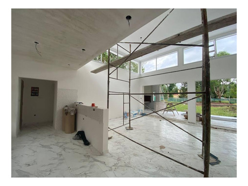 Imagen 10 de 23 de Casa En Construcción Venta -3 Dormitorios-3 Baños - 1267mts2 Totales- Club Miralagos