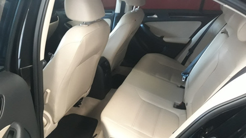 Imagem 13 de 14 de Volkswagen Jetta 2013 2.0 Comfortline Flex 4p Automática