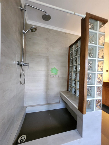 Hermosa Casa De 6 Dorm. En Parcela Para Arriendo En Valdivia