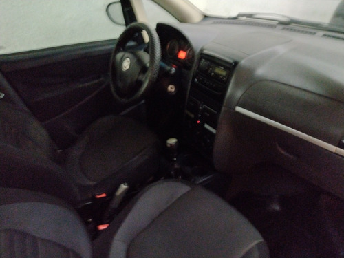 Imagem 11 de 12 de Fiat Idea 2013 1.4 Attractive Flex 5p