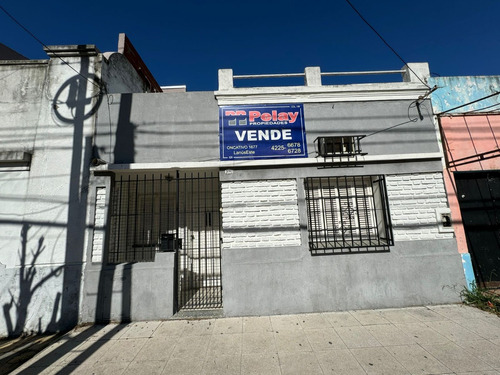 En Venta Ideal Inversor O Vivienda. Dto Tipo Casa 2 Amb Fte C/ Patio Y Terraza En Lanus O (428)