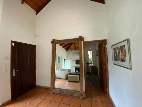 Casa En Alquiler Por Temporada De 4 Dormitorios En Punta Ballena