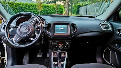 Jeep Compass 2.4 4X2 Longitude At