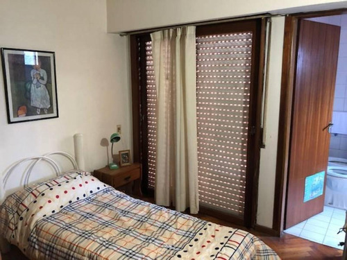 Imagen 22 de 29 de En Venta. Amplia Casa 4 Dorm, Patio Con Quincho Y 2 Cocheras