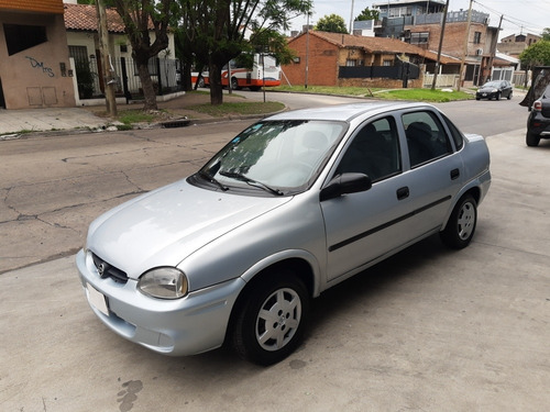 Imagen 1 de 12 de Chevrolet Corsa 2008 1.6 Classic Super Pkele