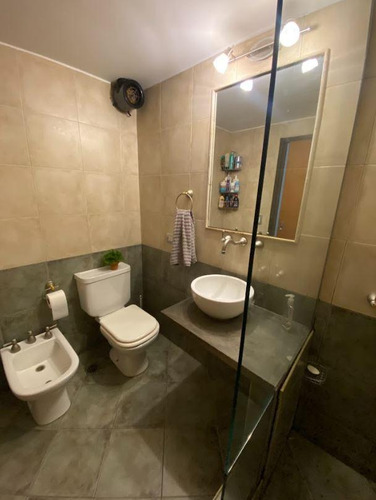 Casa En Devoto. Ideal 2 Familias
