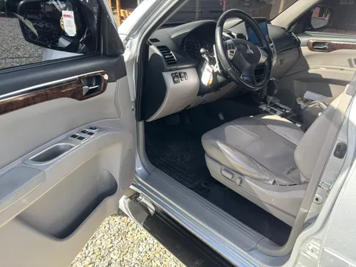 Mitsubishi Nativa Sport Gasolina 4x2 Automática Sin Pyp
