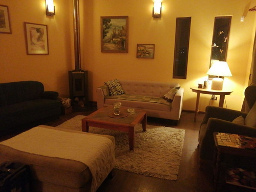 Casa En Venta De 4 Dorm. En Quilpué