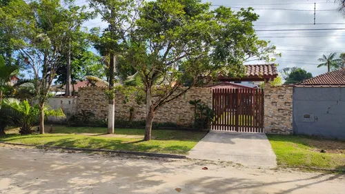 Ótima Casa À 800 Metros Da Praia