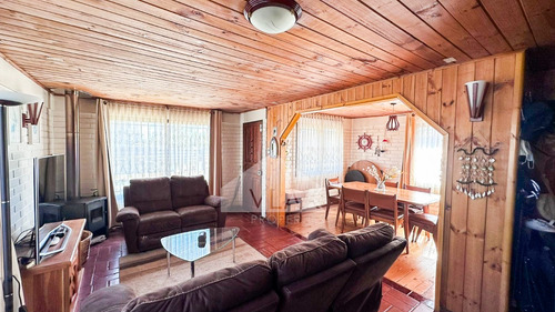 Excelente Casa, Perfecto Estado, 5d-2b, Cerca Municipalidad