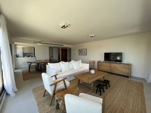 Apartamento En Venta Sobre La Playa En Manantiales (ref: Bpv-8772)
