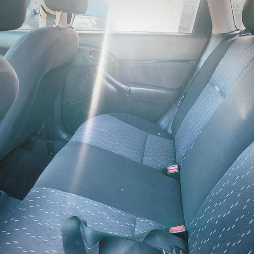 Ford Focus 2.0 Ghia 5p
